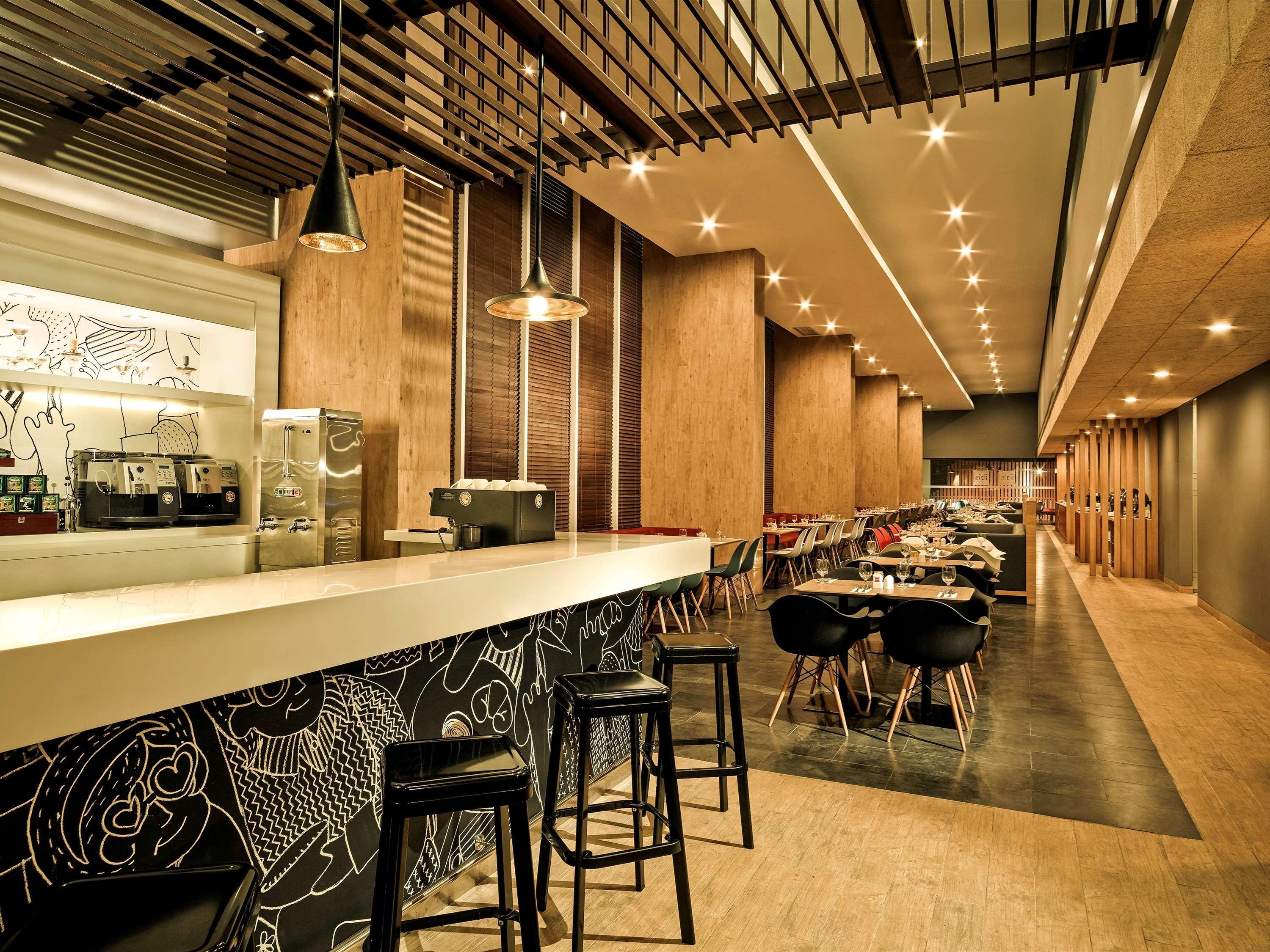 Ibis Gading Serpong Eksteriør billede