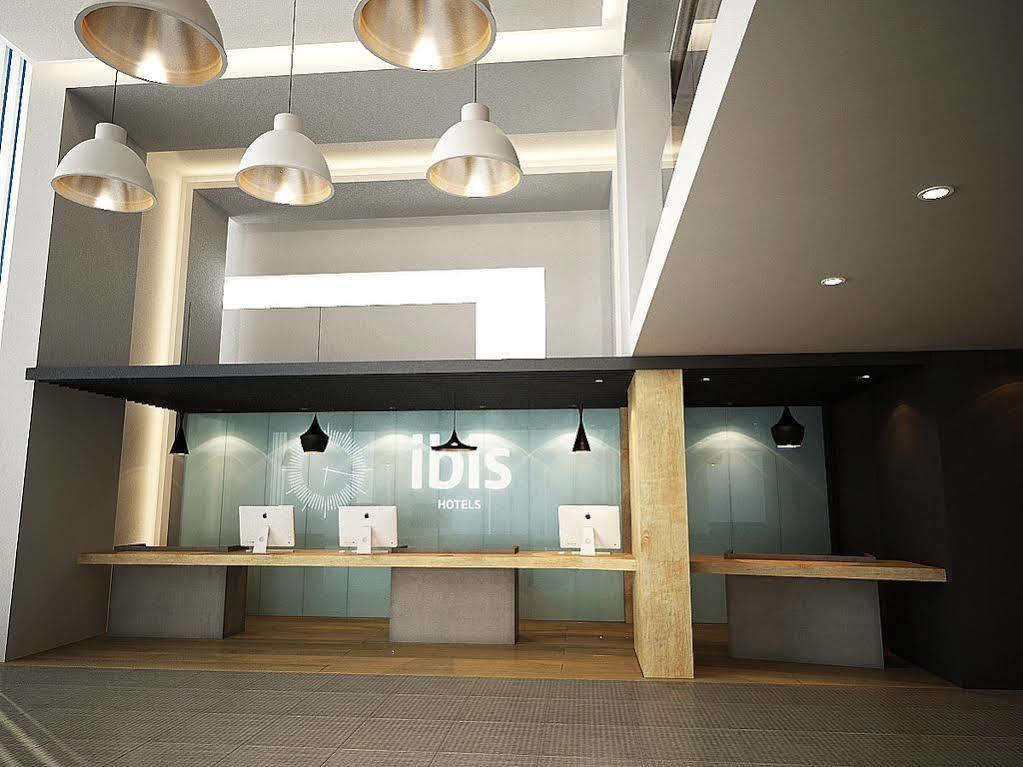 Ibis Gading Serpong Eksteriør billede