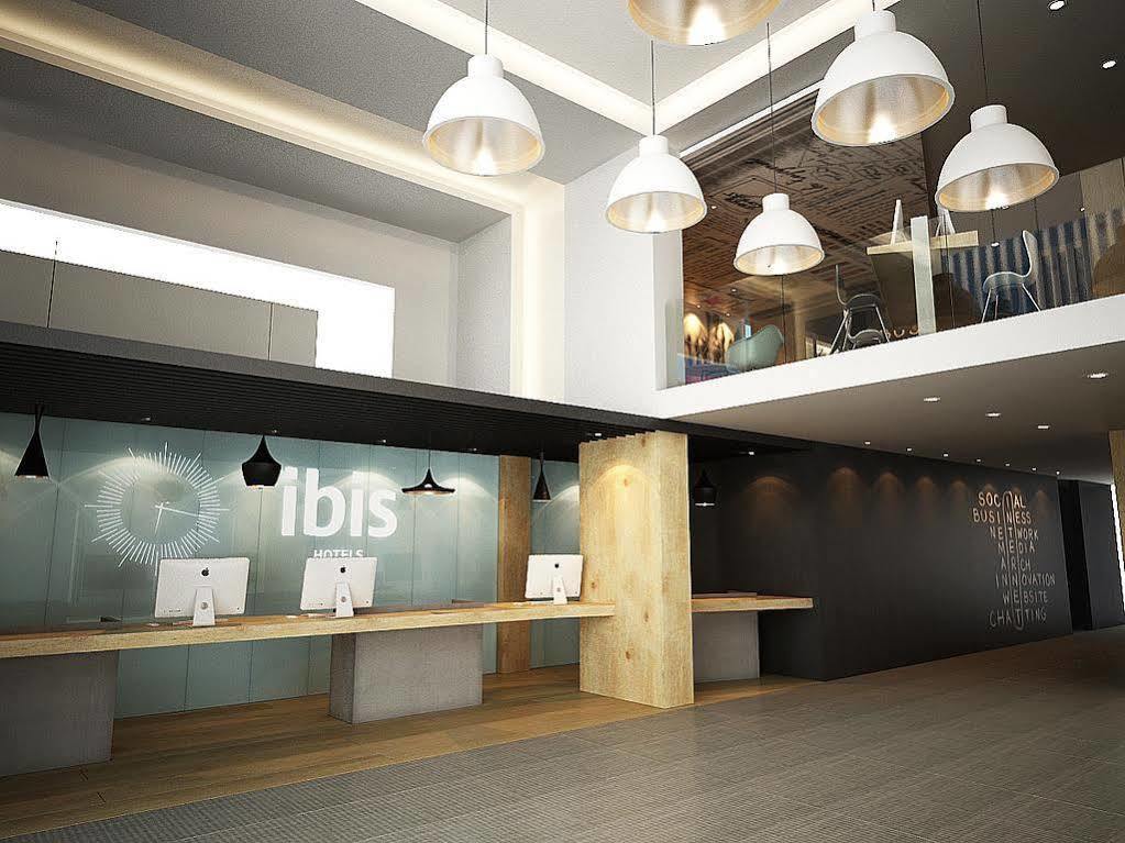 Ibis Gading Serpong Eksteriør billede